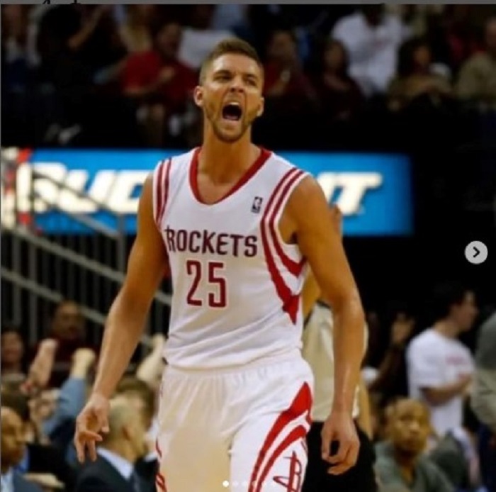 Chandler Parsons retires from the NBA two years after his serious accident