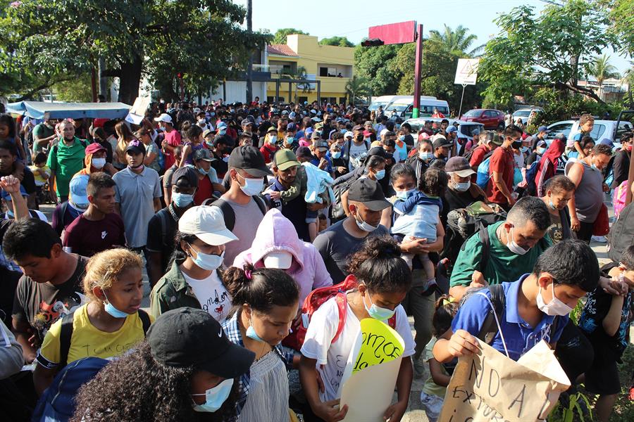 New migrant caravan leaves southeastern Mexico heading for the US