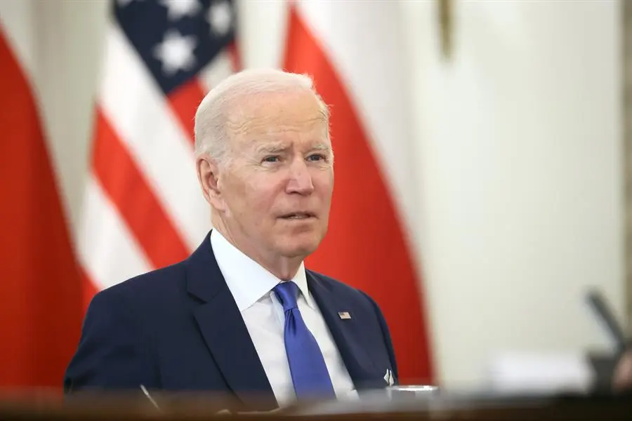Biden promises more help to Ukraine in a meeting with Ukrainian ministers
