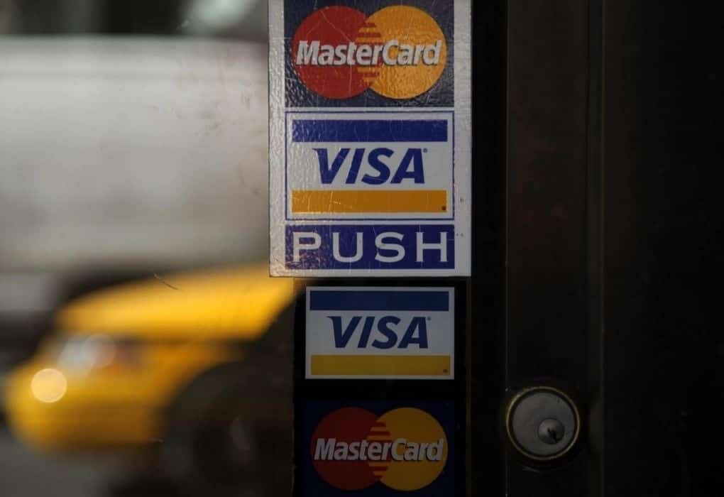 Visa and Mastercard suspend their operations in Russia