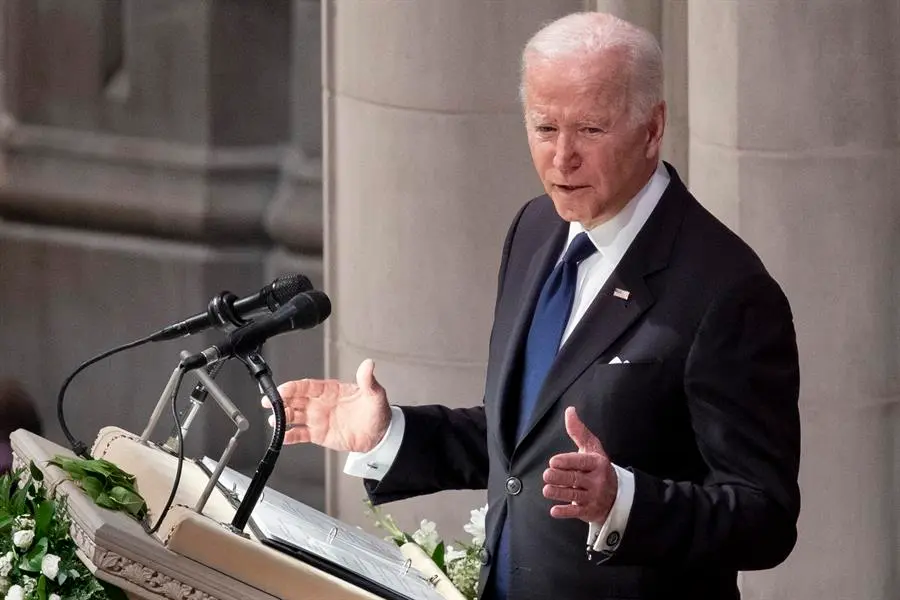Biden pressures Congress to approve new funds against covid-19